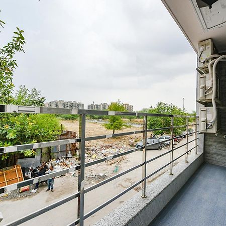 Fabhotel Sparkling - Nr Yashobhoomi Convention Centre 델리 외부 사진