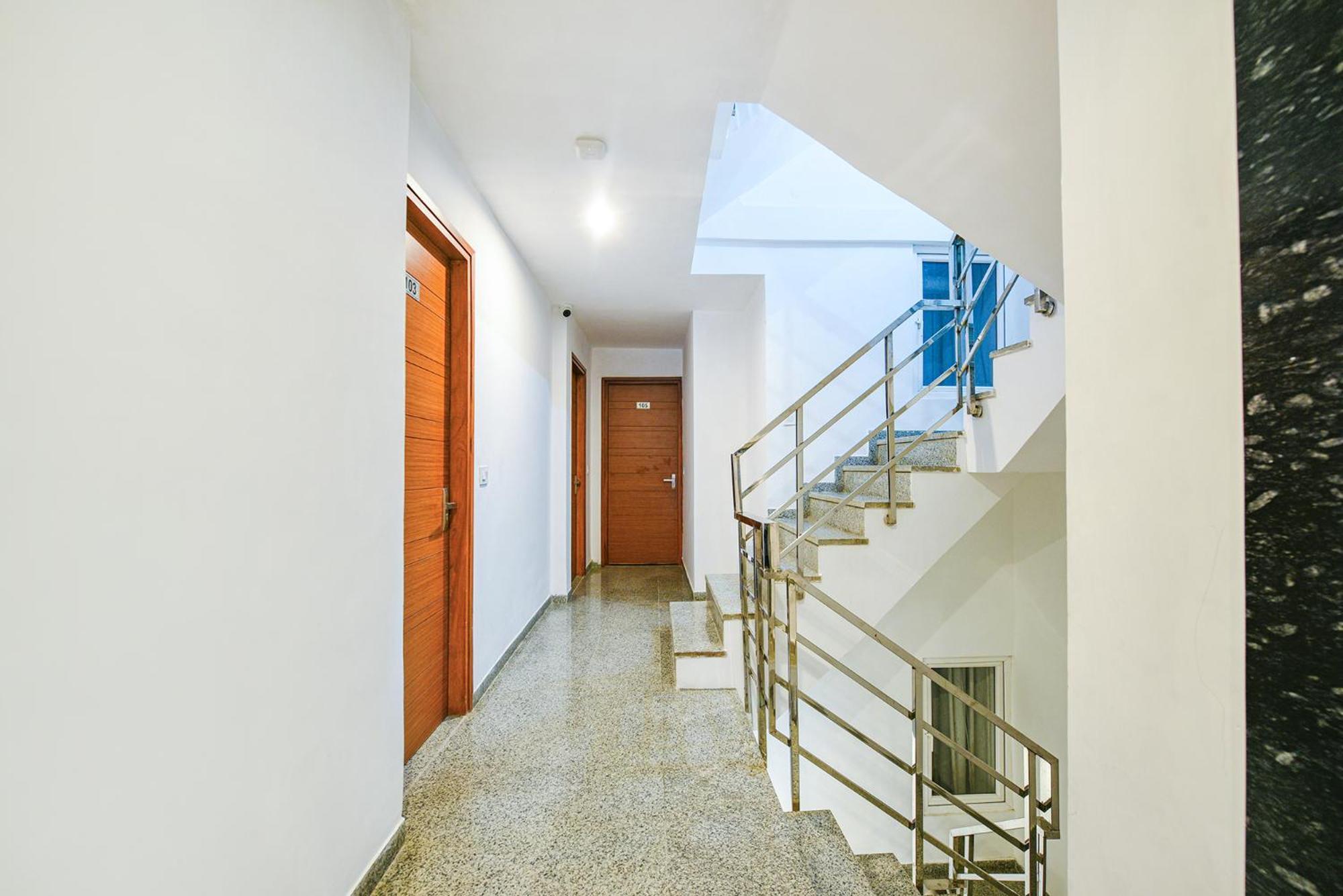 Fabhotel Sparkling - Nr Yashobhoomi Convention Centre 델리 외부 사진