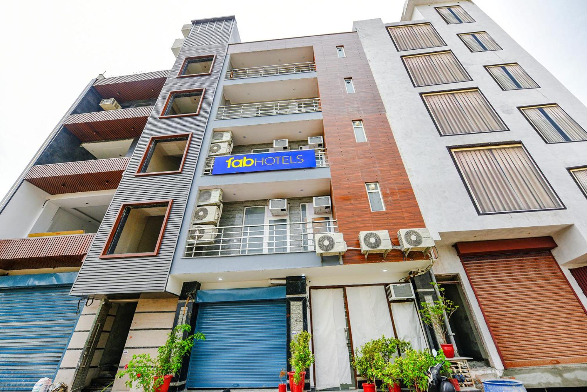 Fabhotel Sparkling - Nr Yashobhoomi Convention Centre 델리 외부 사진